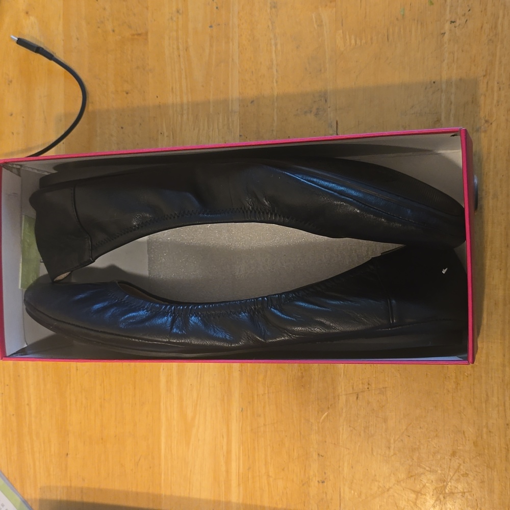 Vince Camuto black leather ballet size 13M